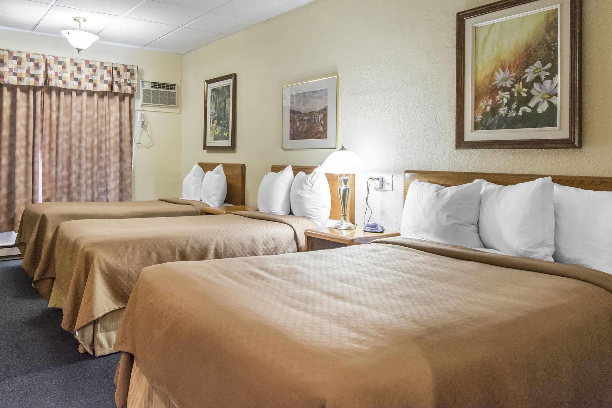 Rodeway Inn Grand Falls Exterior foto